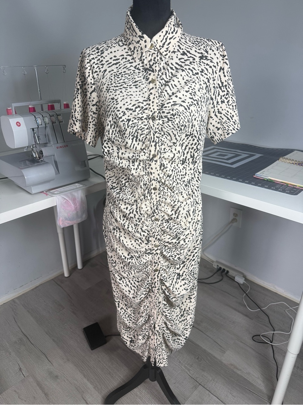 River Island Cream and Black Ruched Button-Front Midi Dress